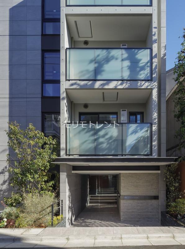 イプセ四谷三丁目3階 エントランス