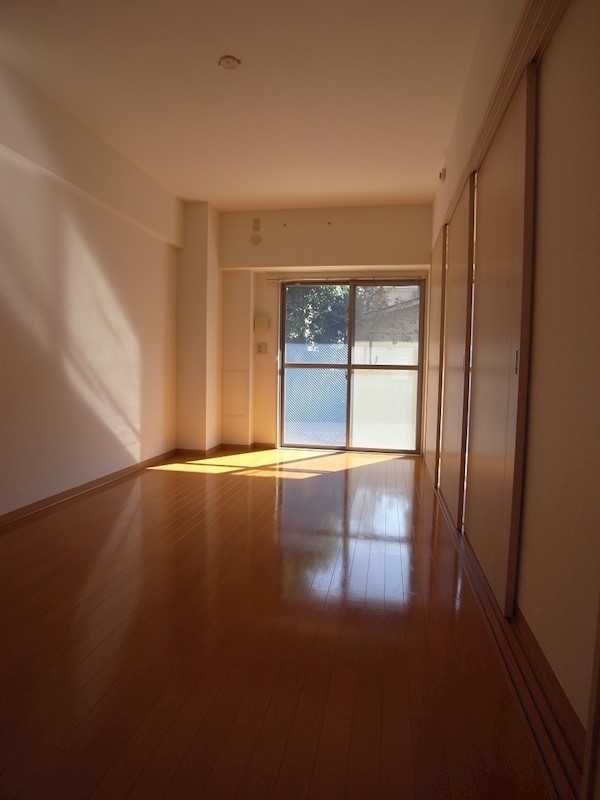 カーロヴィレッタカサイ 内観