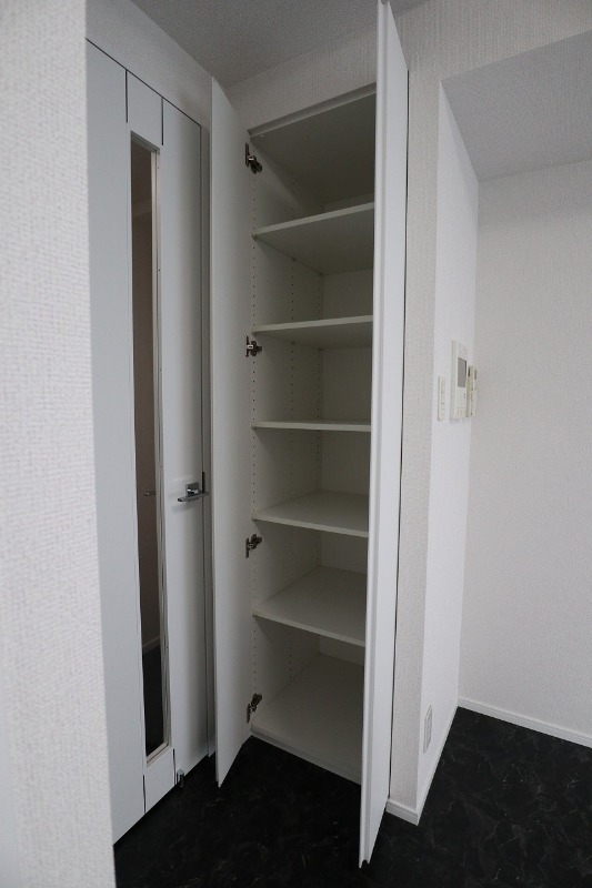 SQUARE　CITY　NISHIDAI　AZ 収納