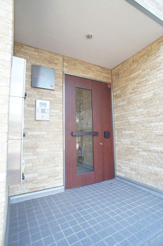 リブリ・SOPHIA喜沢 エントランス