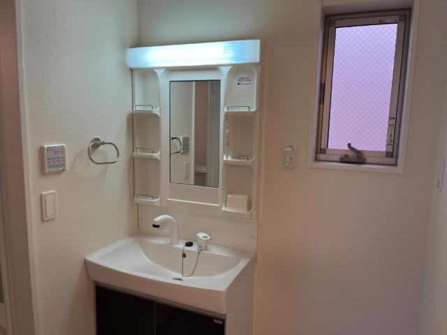 アルコ　イーリス 洗髪洗面化粧台