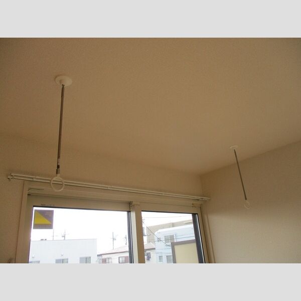 Crea Fleur(クレア・フルール)201号室 室内物干し