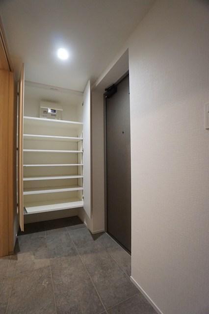 GranDuo柿の木坂21階 玄関