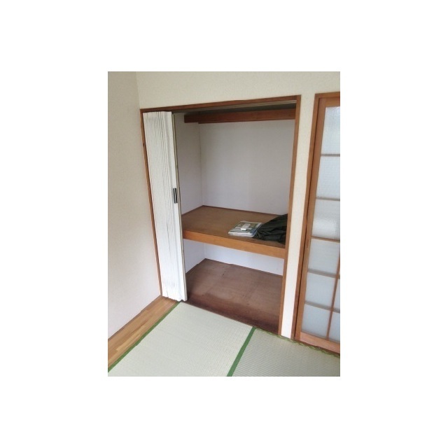 グランドール大和102号室 内観