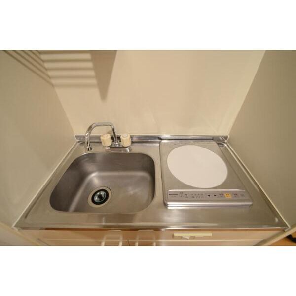 ラ・フルール芹ヶ谷101号室 キッチン