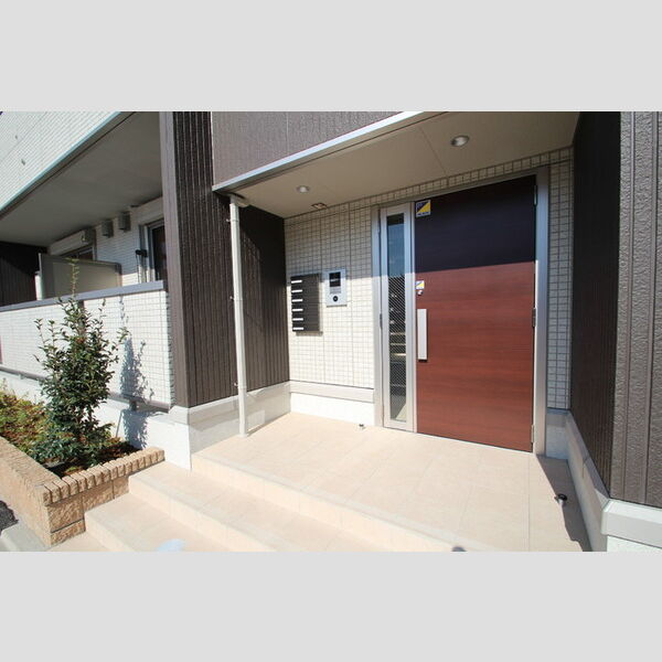 ボンメゾン エントランスはオートロック!