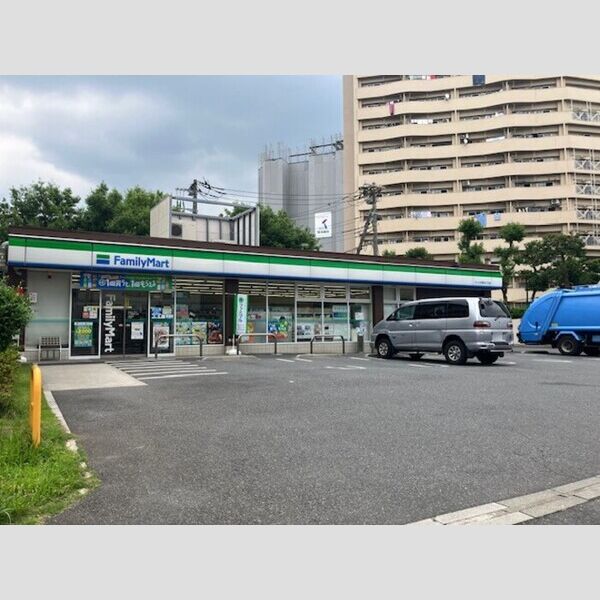 ラ・ヴィエルジュⅡ ファミリーマートさいたま根岸五丁目店(500m)