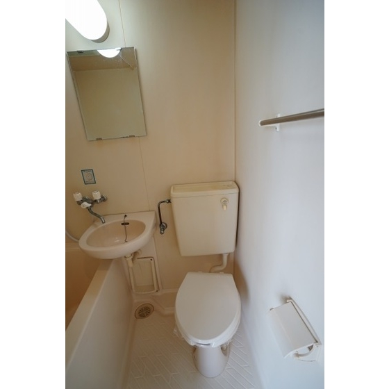 エレガンス綾瀬６ トイレ