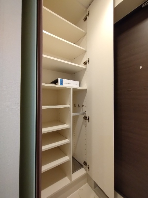 クレイシア赤羽 収納