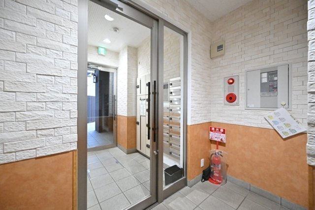 メトロフォート5階 エントランス