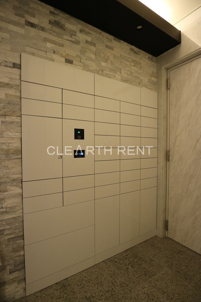 コンシェリア麻布 ＰＬＡＴＩＮＵＭ ＳＱＵＡＲＥ3階 宅配ボックス/電気錠タイプ
