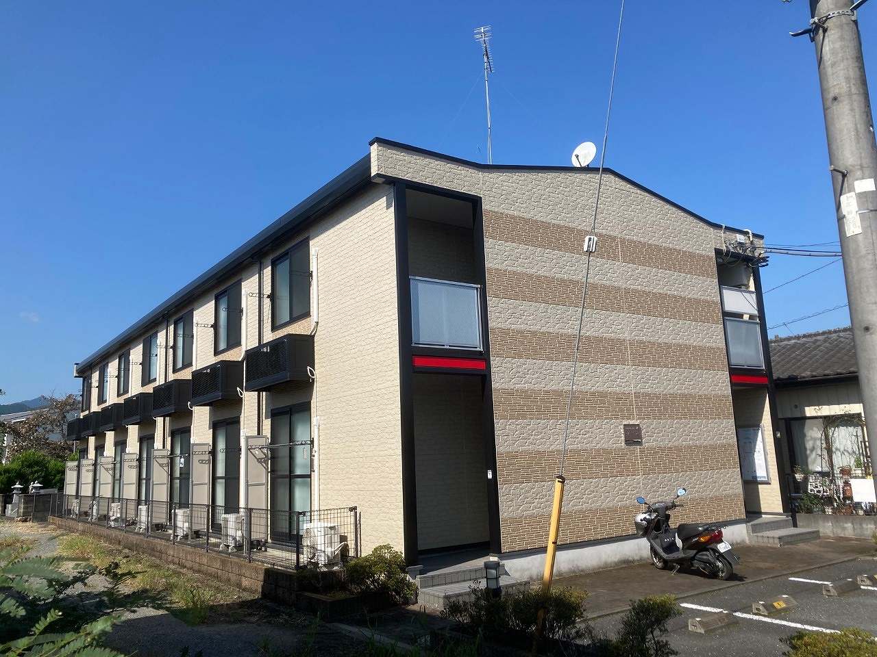 レオパレス柚の外観画像