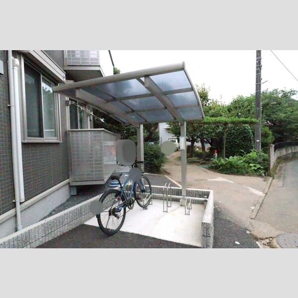 カメリアⅡ 駐輪場