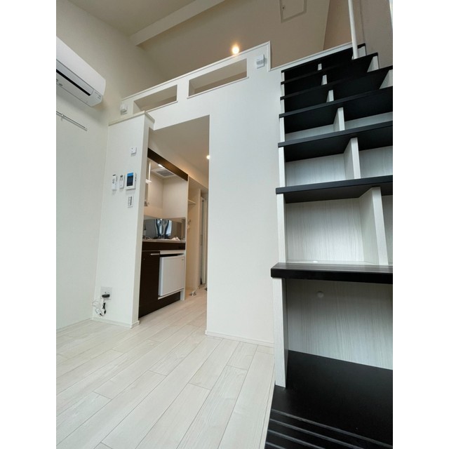 サンキャノーラ野方203号室 内観