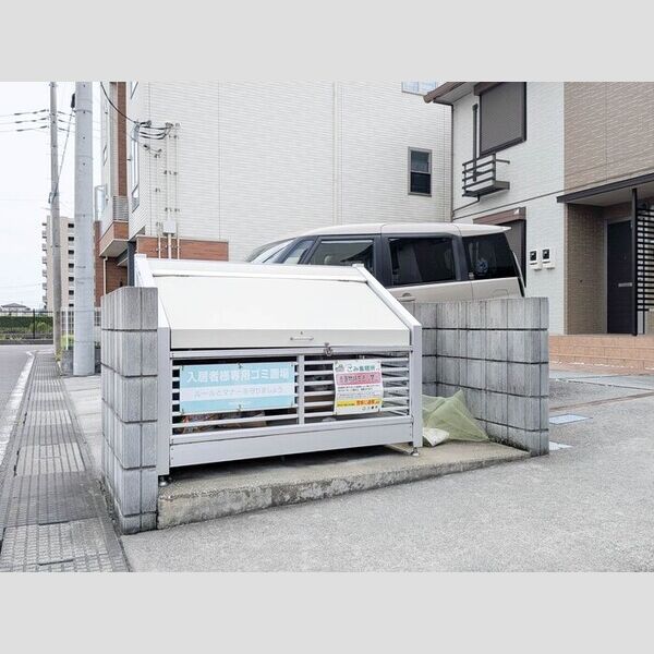 セントラル ゴミ置き場