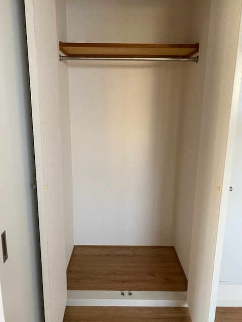 ポートウエスト0402号室 新品　※現況優先