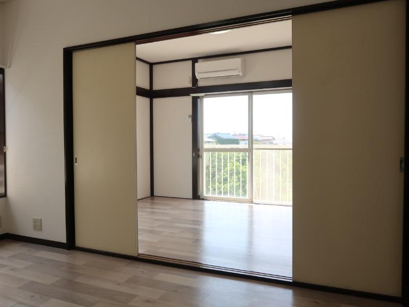 八千代市高津アパート 内観