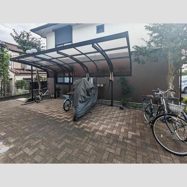 マロンハイツAB 駐輪場