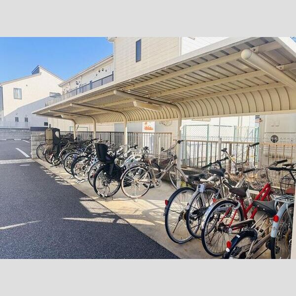 グリーンガーデン 駐輪場
