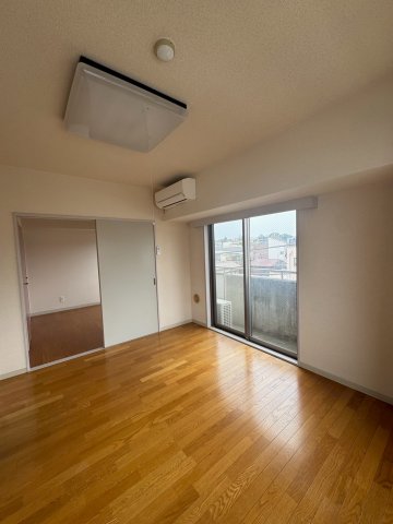 SD桂ビルⅡ401号室 リビング