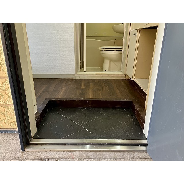 スカイソラーレ 玄関