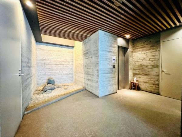 東京松屋ＵＮＩＴＹ10階 エントランス