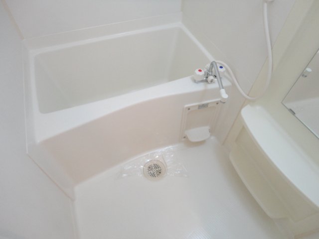 リバーシティ石塚 バス(浴室換気乾燥機)