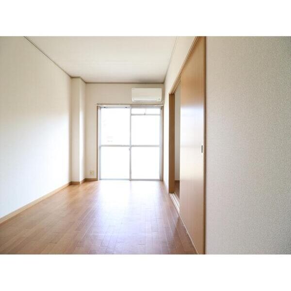 エステートピアセピリナ リビング