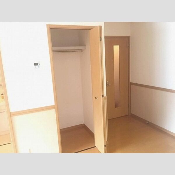 アコール 洋室　物入