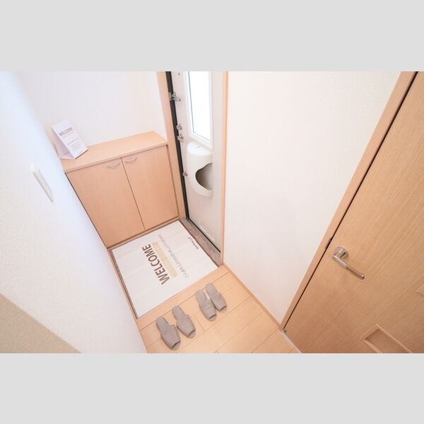 カサグランデ　F 玄関