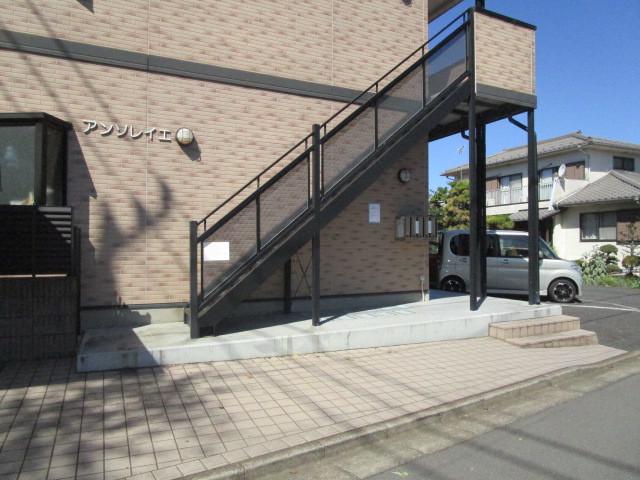 アンソレイエ エントランス