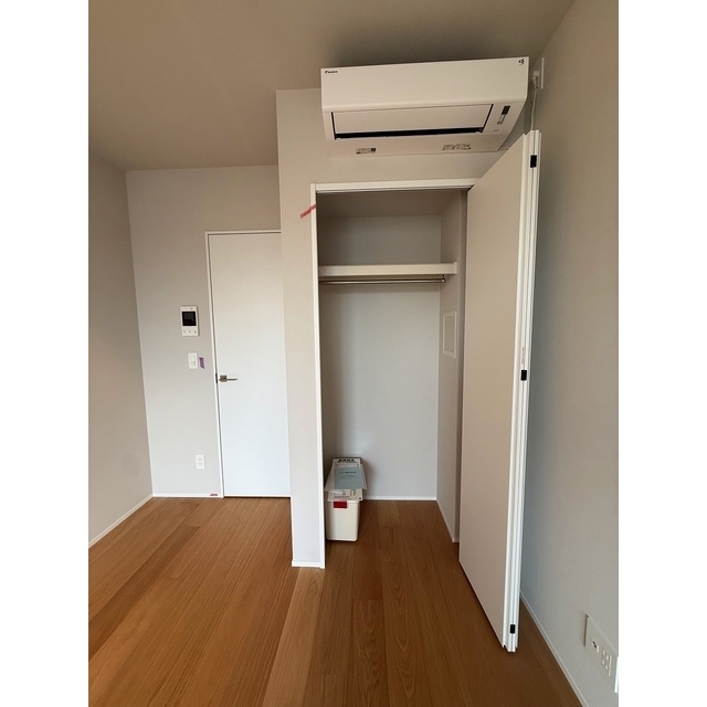 アトリオフラッツ自由が丘イースト402号室 洋室収納　2026年2月撮影