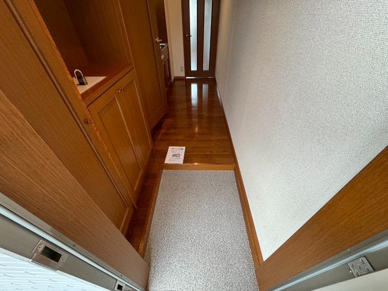 ラ・フェスタ 玄関