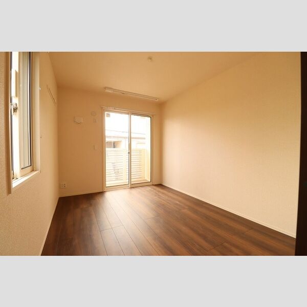 Amapola Annex(アマポーラ アネックス)215号室 6.13帖洋室