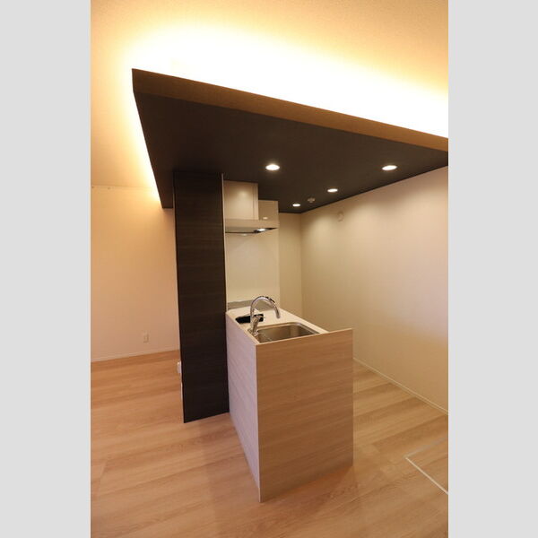 Noble villa浦和美園103号室 LDK