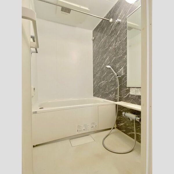 ハイアット湘南301号室 浴室は追い炊き機能付き!