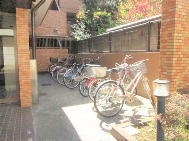 ライオンズマンション西川口第82階 駐車場