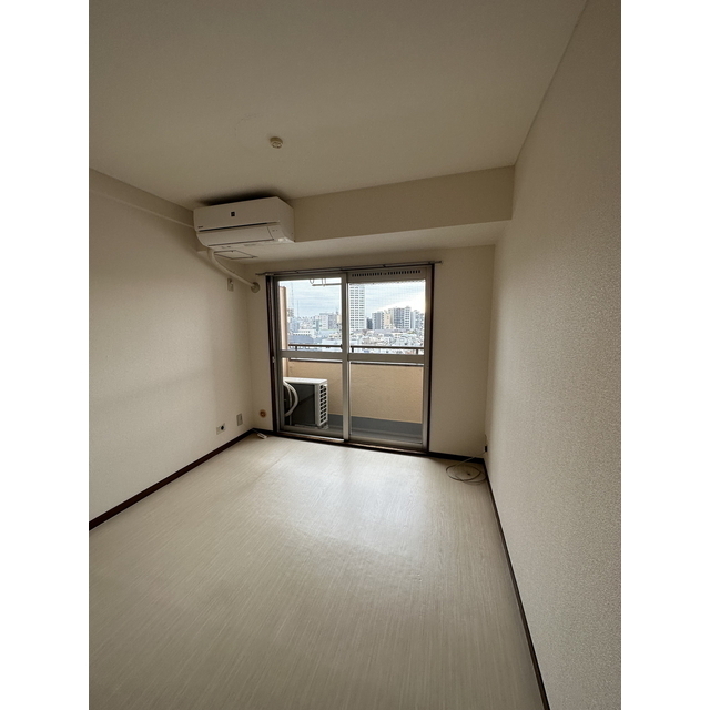 永谷リヴュール新宿 リビング