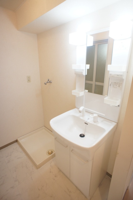 ソイ・コート幕張0105号室 独立洗面台