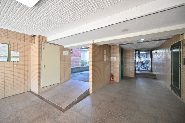 モナークマンション武蔵新城第22階 エントランス