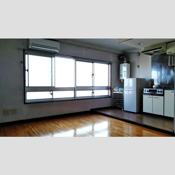 レディース・ビレッジ　ヨシトモ401号室 洋室