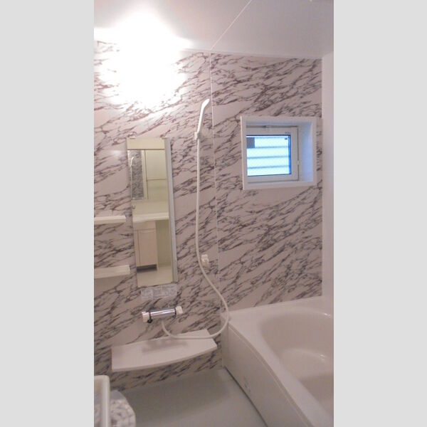 レヴェール砧 101号室　浴室