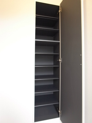 リブリ・hino 玄関