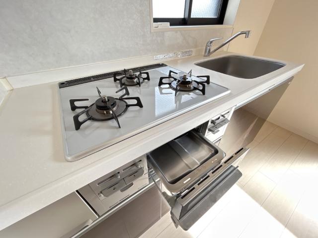 アンビシャス千葉城前502号室 キッチン