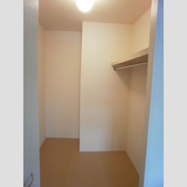 コートヴィレッジ かりん103号室 大きなウォークインクローゼット♪
