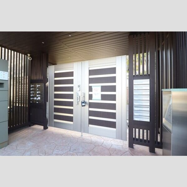 シエルツリー　Ⅱ エントランス