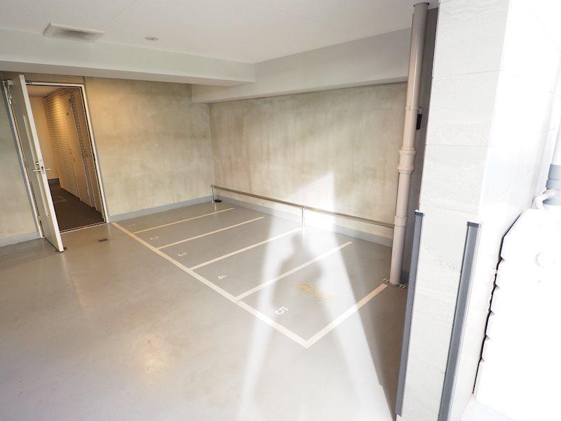 ジニア深川住吉4階 バイク置場