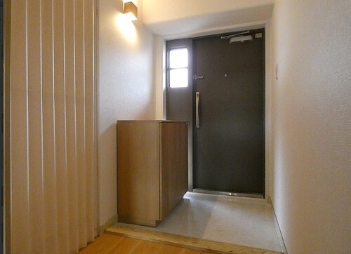 小豆沢サンハイツ 玄関　※2026年3月の写真