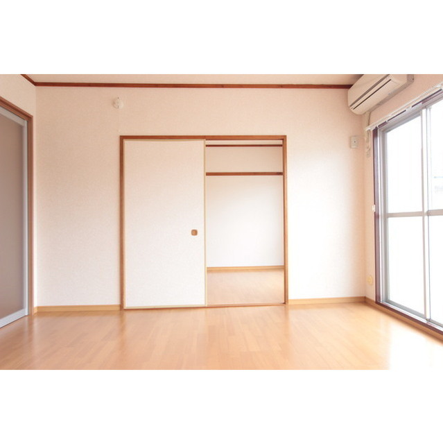 ハイツ鍵和田203号室 内観