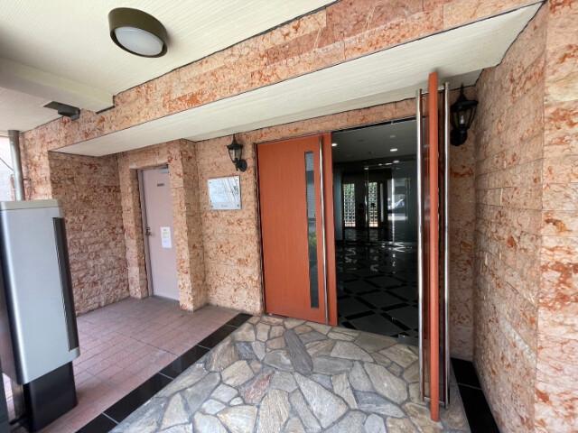 グラントゥルース上落合9階 エントランス